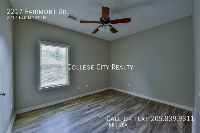 Building Photo - 2217 Fairmont Dr