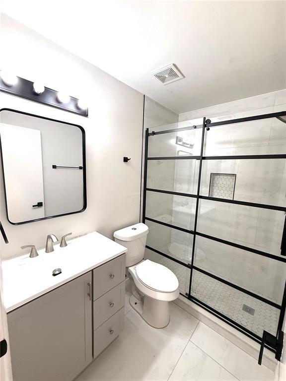 Building Photo - 604 Kenwick Cir