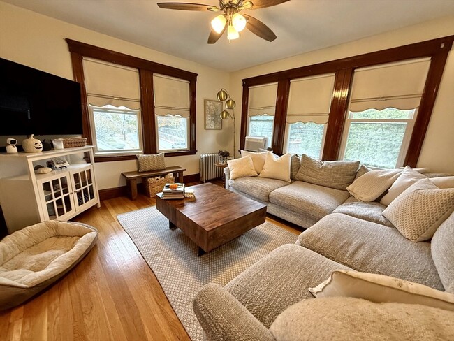 Building Photo - 151 Lexington St