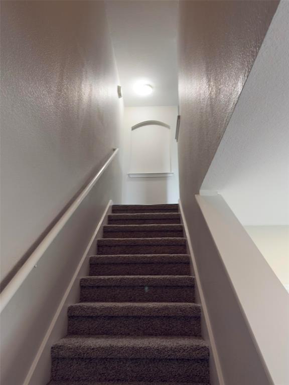 Building Photo - 14516 Charles Dickens Dr