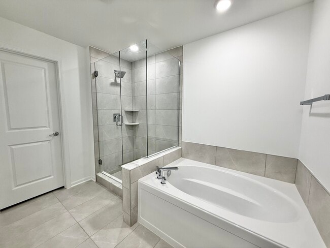 Building Photo - 5586 E Spaniel Dr