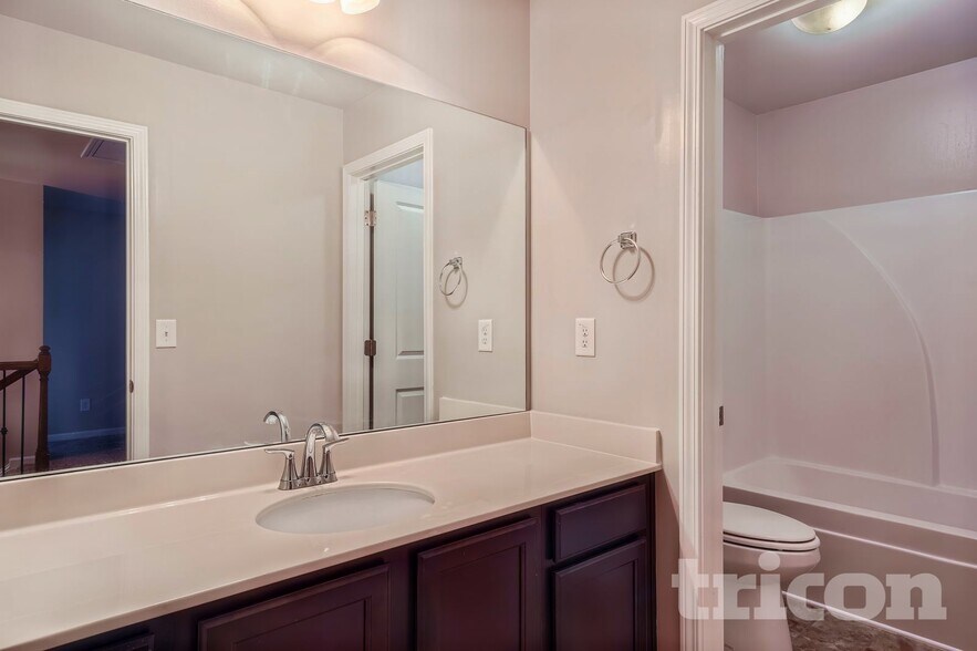 Building Photo - 3016 Powder Way