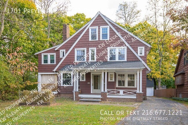 Primary Photo - Beautifully restored 4-bedroom duplex !