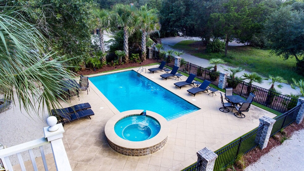 Building Photo - 60 Pioneer Loop