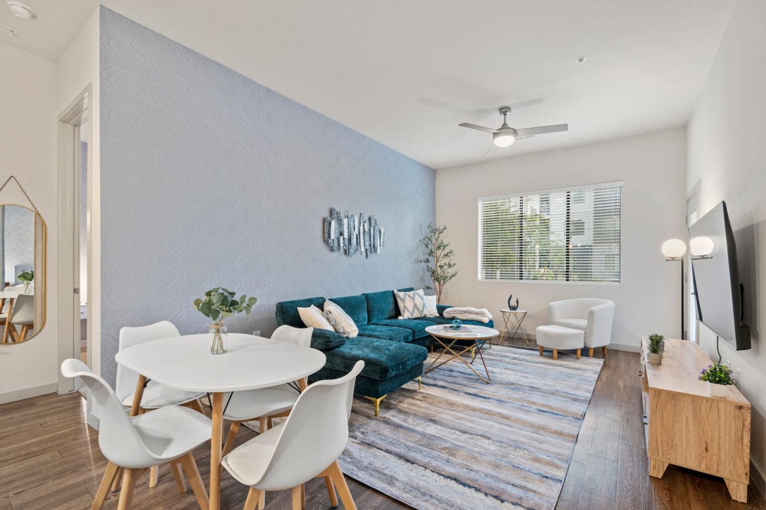 Building Photo - 500 W Broadway Rd