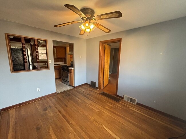 Building Photo - New Year, New Home, $500 Off! Want to stop renting and finally own your own home? Now you CAN — w...