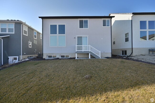 Building Photo - 106 N Midland Dr