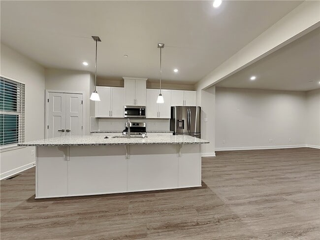 Building Photo - 4806 Spruce Rd