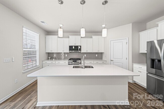 Building Photo - 1104 Bandon Dr