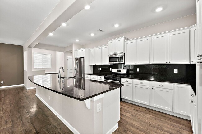 Building Photo - Lacey/Hawks Prairie 4 bedroom 2381 SF home...