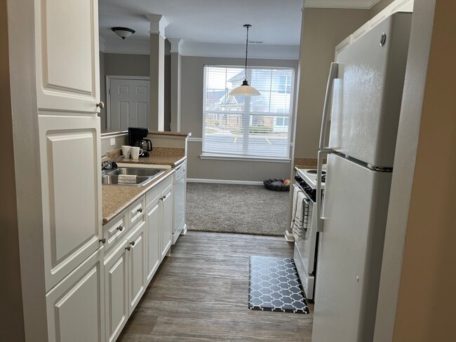 Kitchen - The Marlowe