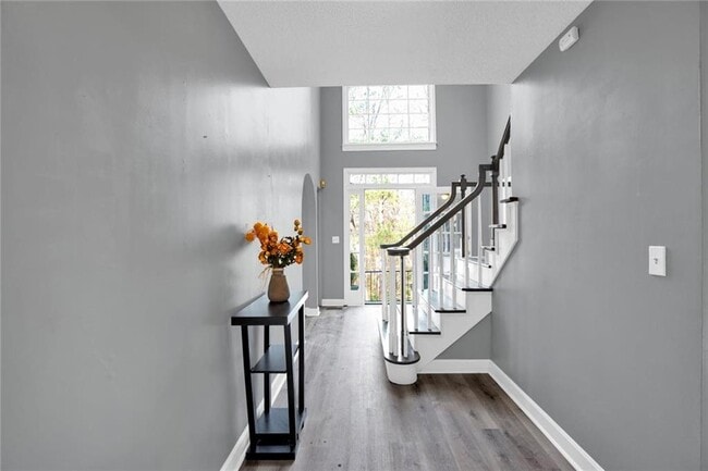 Building Photo - 3778 Rivaridge Dr