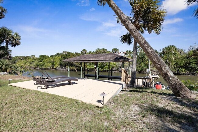 Building Photo - 67 Island Estates Pkwy