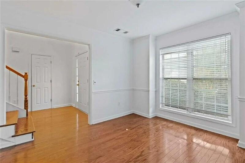 Building Photo - 888 Saddlebred Way