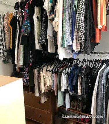 Building Photo - 359 Windsor St