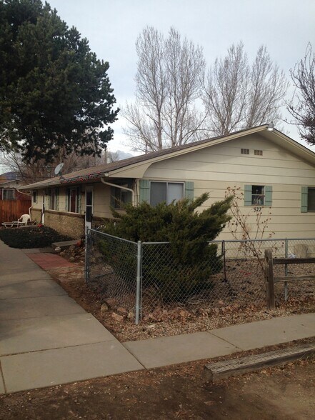 Building Photo - 527 North Bryan Ave