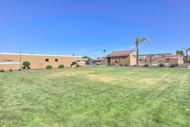 Building Photo - 20402 N 6TH Dr