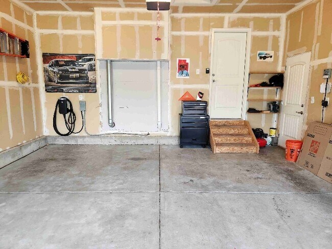 Building Photo - 1611 Jennifer St