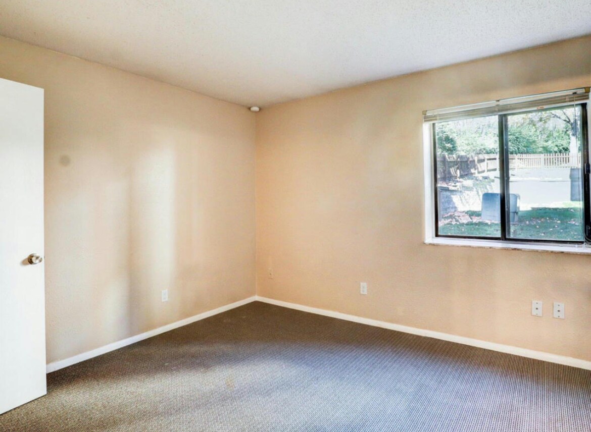 Building Photo - 1508 Summer Run Dr
