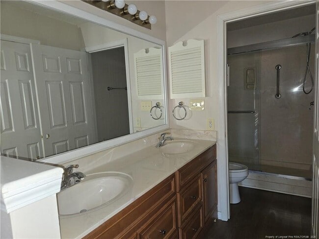 Building Photo - 185 Cranes Cove