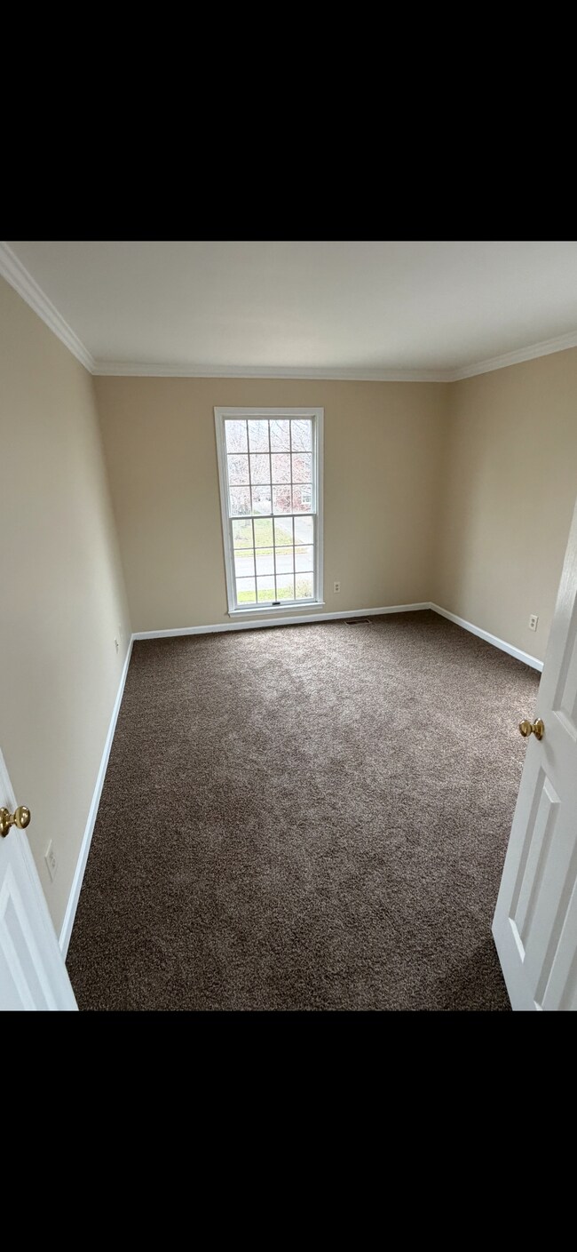 Building Photo - 889 Neff Rd