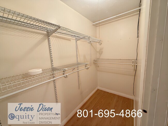 Building Photo - 999 N 3000 W