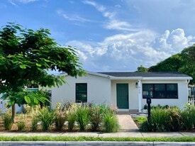 Building Photo - 622 Avenida Hermosa
