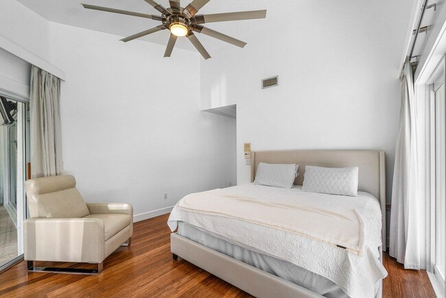 Building Photo - 2470 Sandstone Ct