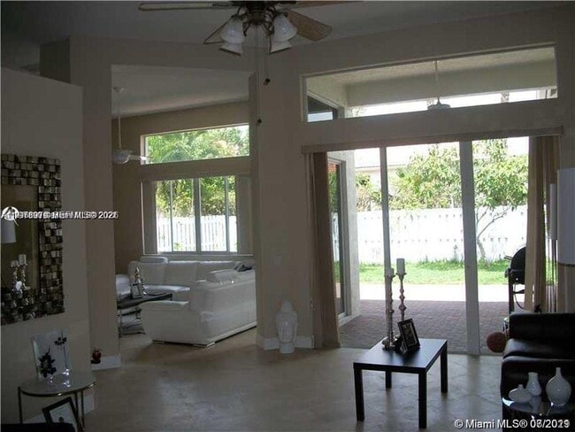 Building Photo - 1290 Camellia Ln