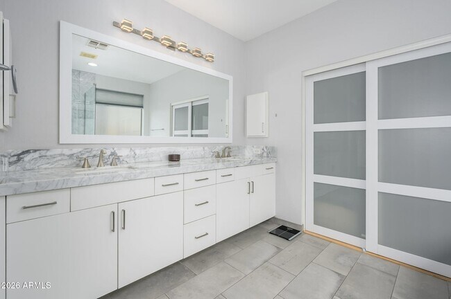 Building Photo - 7743 E Nestling Way