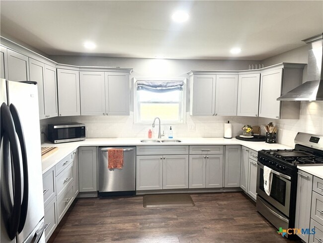 Building Photo - 1045 Arnold Rd