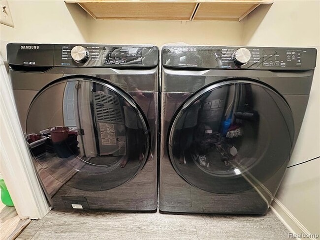 Building Photo - 28122 Carlton Way Dr