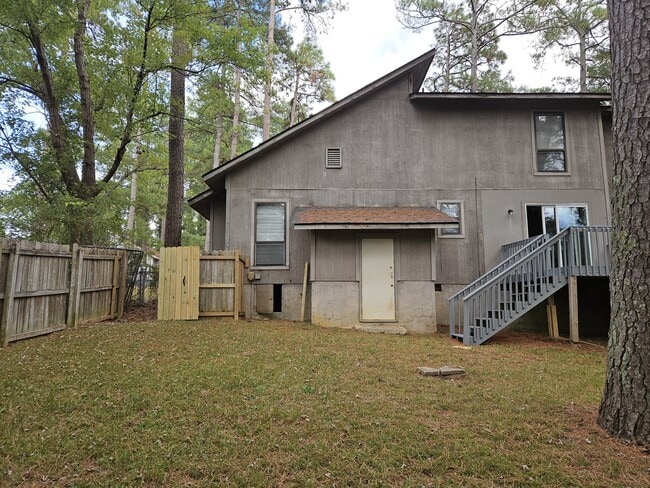 Building Photo - 831 Rumford Pl