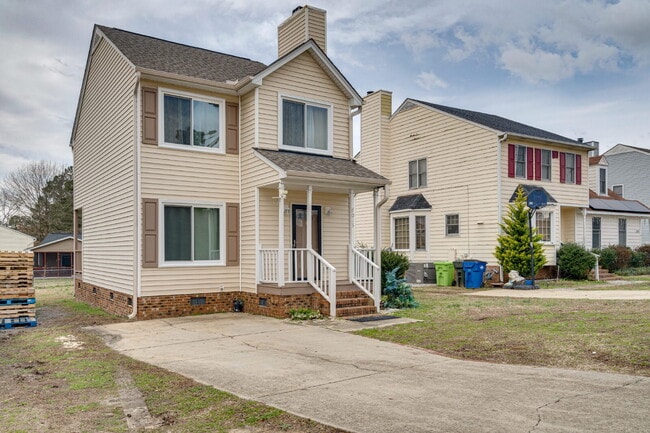 Primary Photo - Charming 3-Bed Home near WRAL Soccer Park