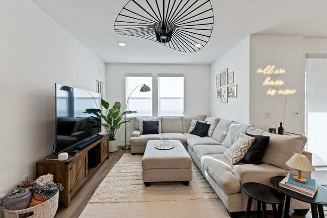 Building Photo - 5723 Synergy Ct