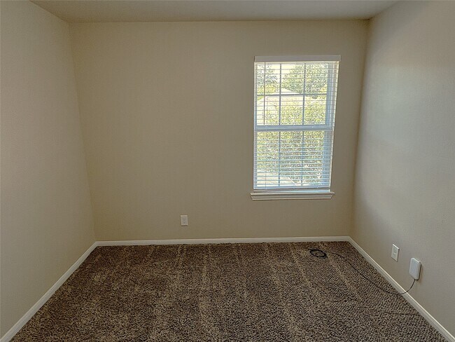 Building Photo - 17222 Hannah Oaks Ln