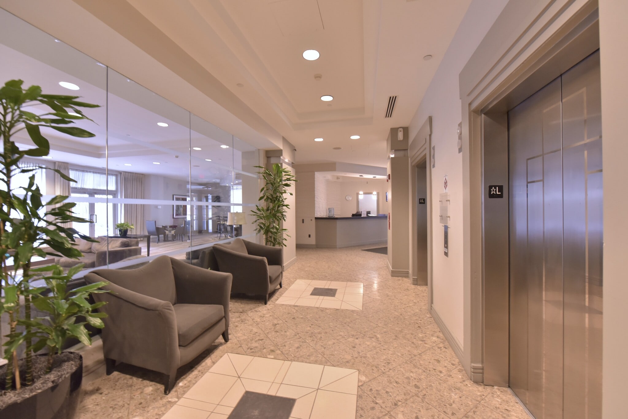 Amenities - 880 N Pollard St