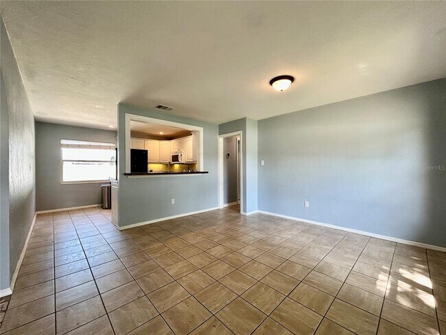 Building Photo - 6821 Onyx Dr N