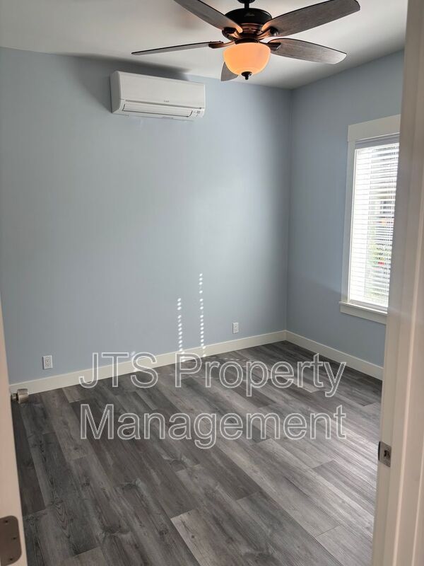 Building Photo - 3320 24th St