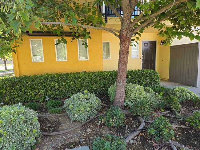 Building Photo - 10938 Tower Park Dr