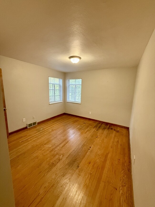 Building Photo - 4607 Channing Ln