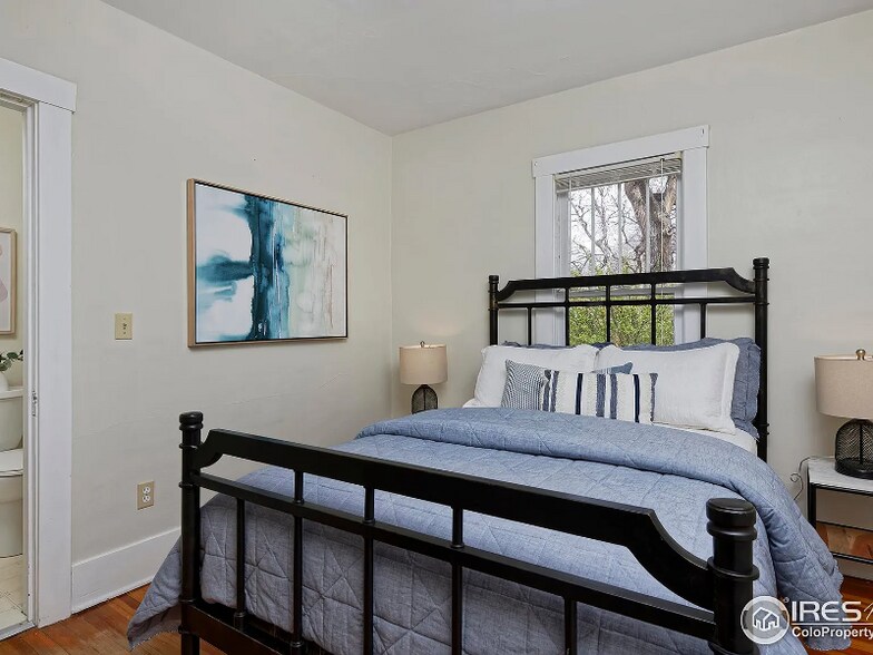 Building Photo - 335 Park St