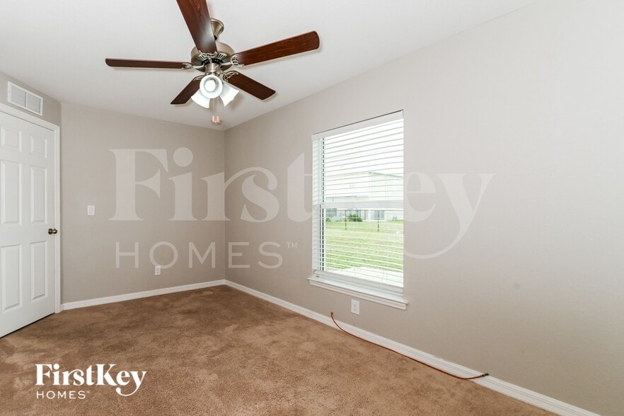 Building Photo - 617 SW 13th Terrace