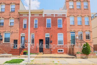 Building Photo - 1007 Baylis St