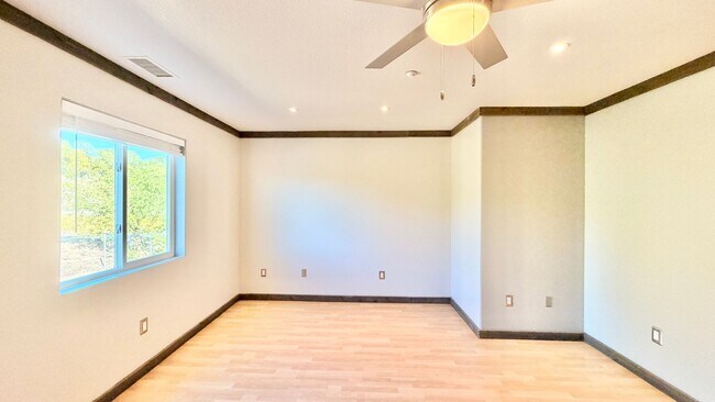 Building Photo - Spacious Two-Story Country Home with Amazi...