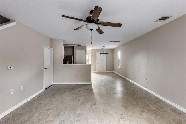 Building Photo - 11812 Lima Dr
