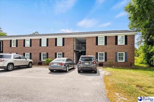 Building Photo - 319 Revell Dr