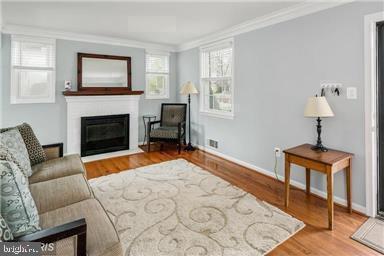 Building Photo - 6659 Jefferson Ave