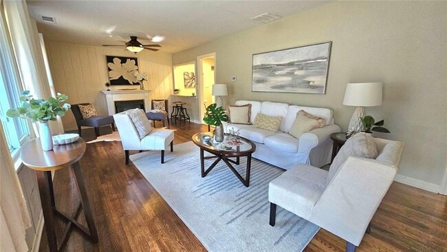 Building Photo - 2343 Hunting Valley Dr