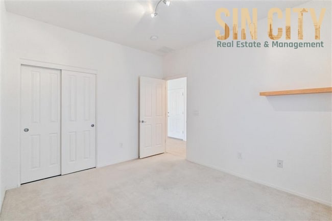 Building Photo - "Charming 3-Bed Haven with 1,718 Sq. Ft. of Comfort in Sun City Aliante!"